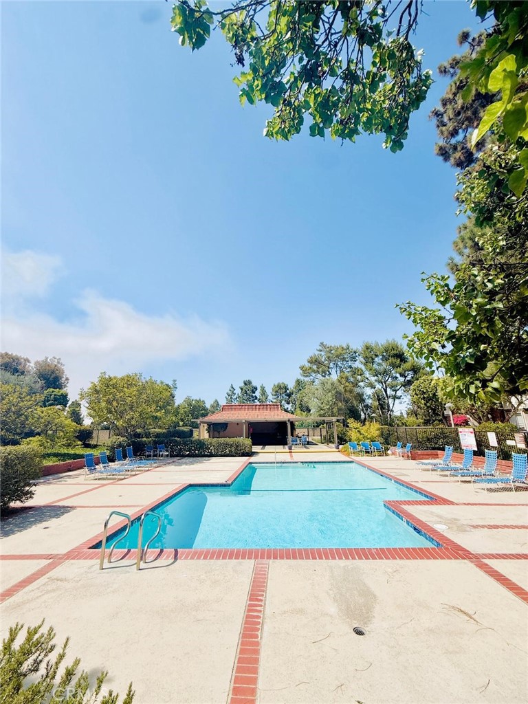 27939 Ridgebrook Court