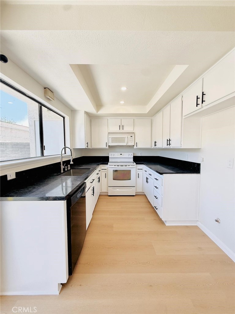 27939 Ridgebrook Court