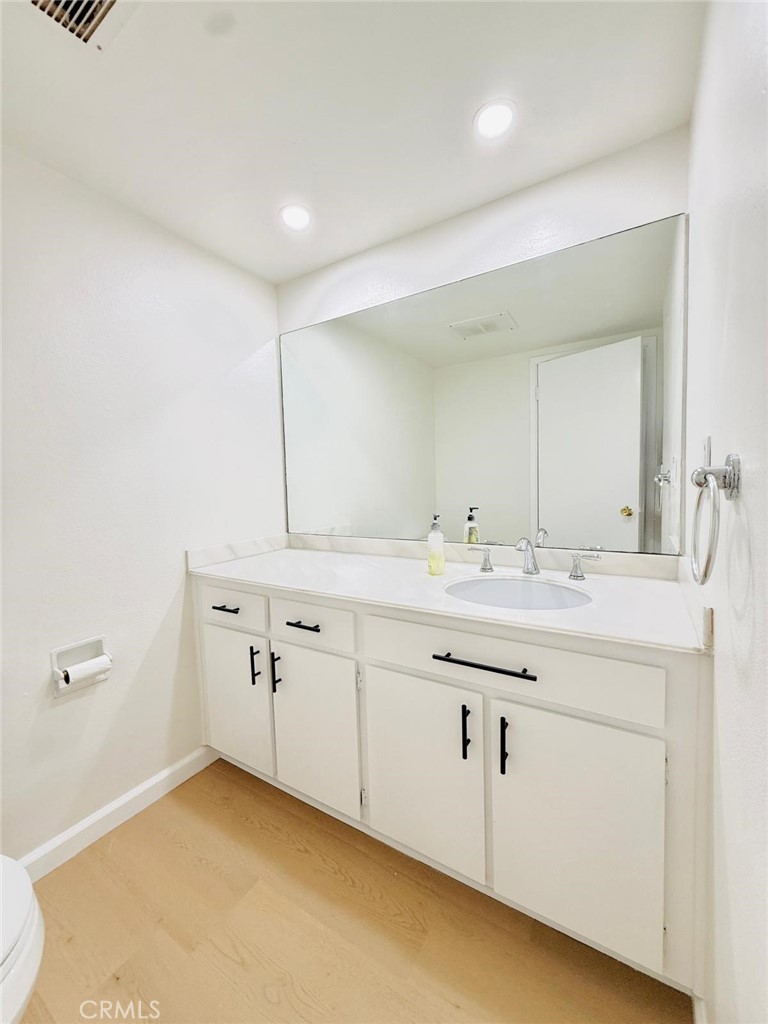 27939 Ridgebrook Court