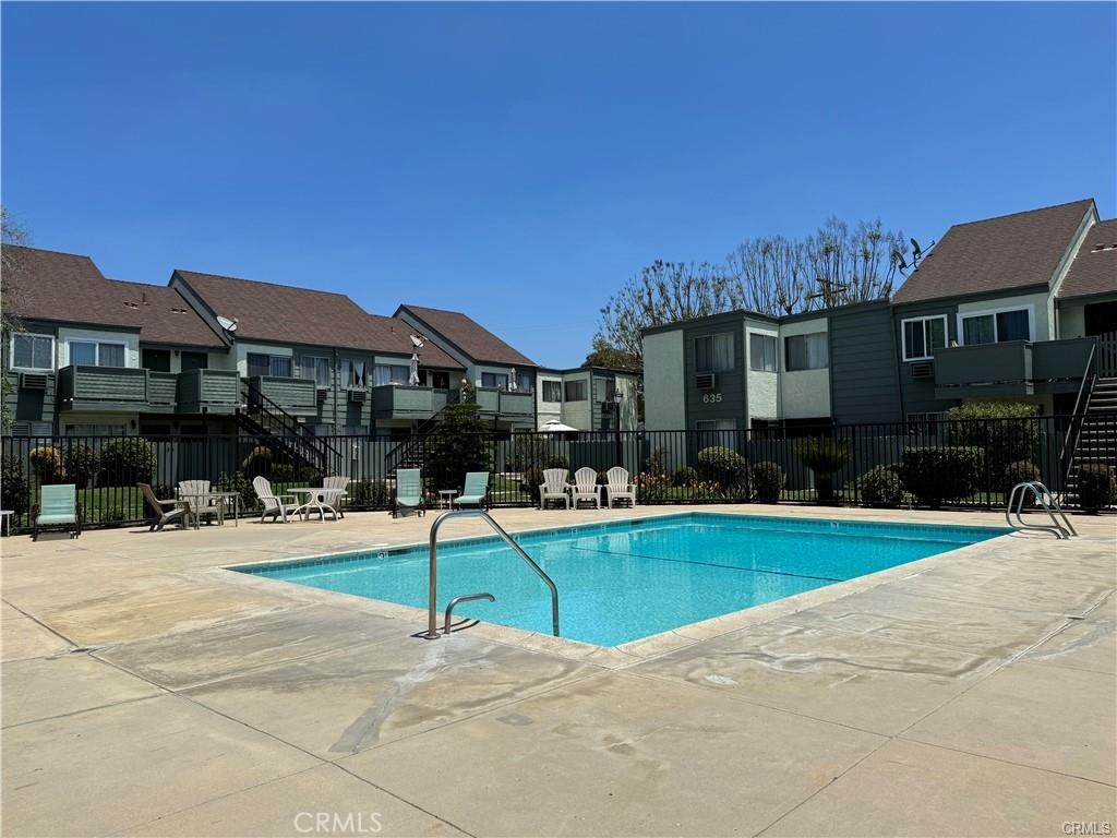 631 N Bristol Street 63