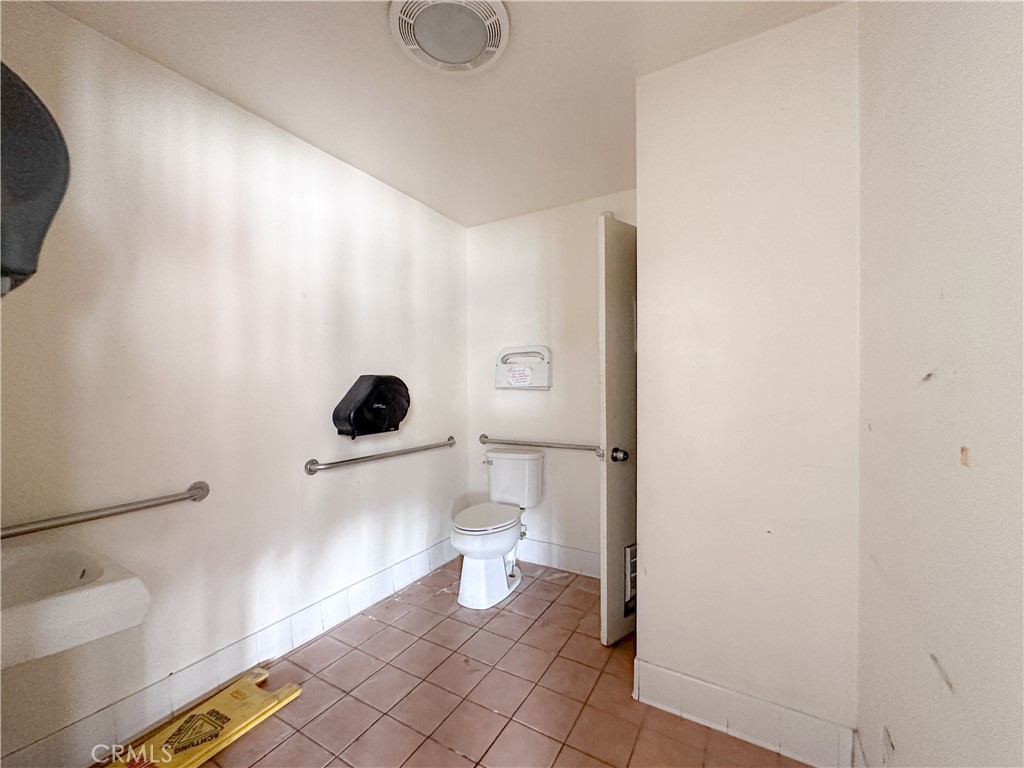 124 N Catalina Avenue