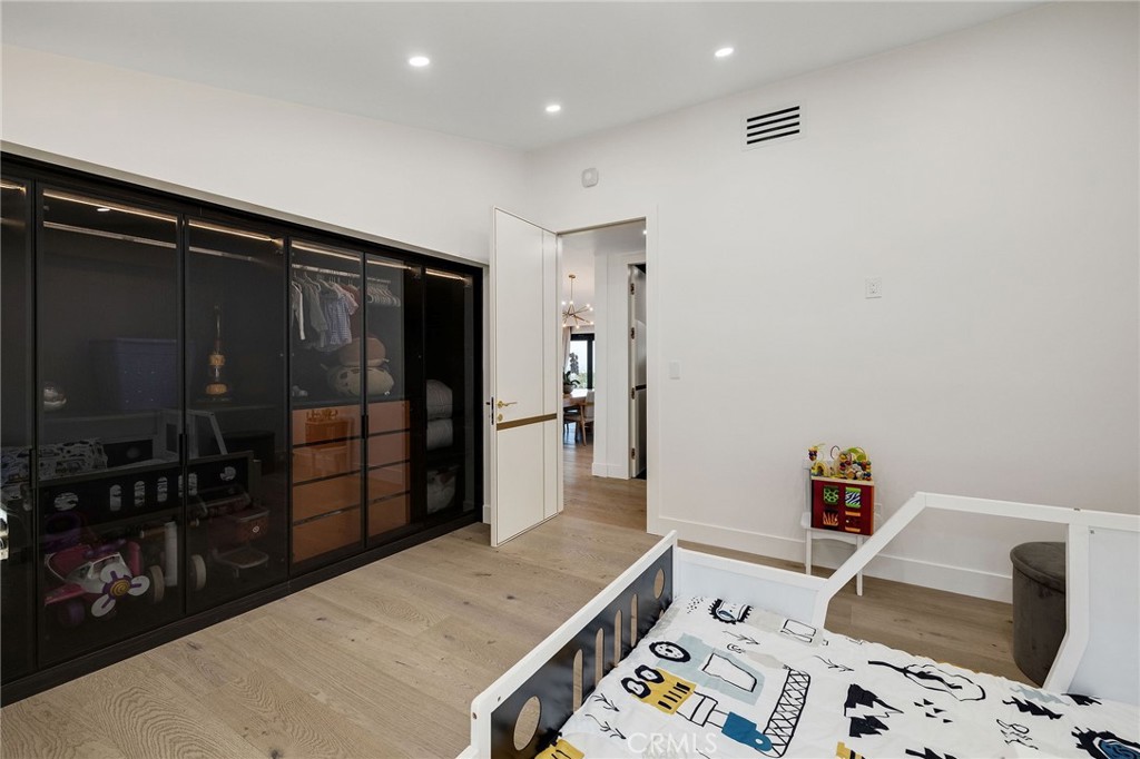 28056 Palos Verdes Dr E