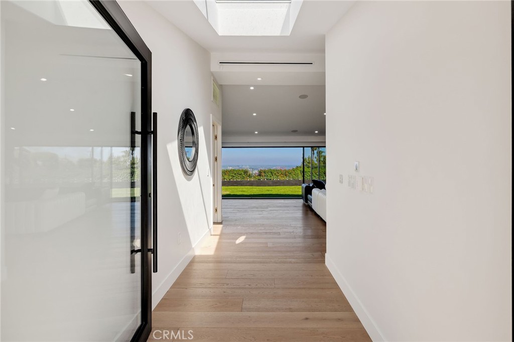 28056 Palos Verdes Dr E