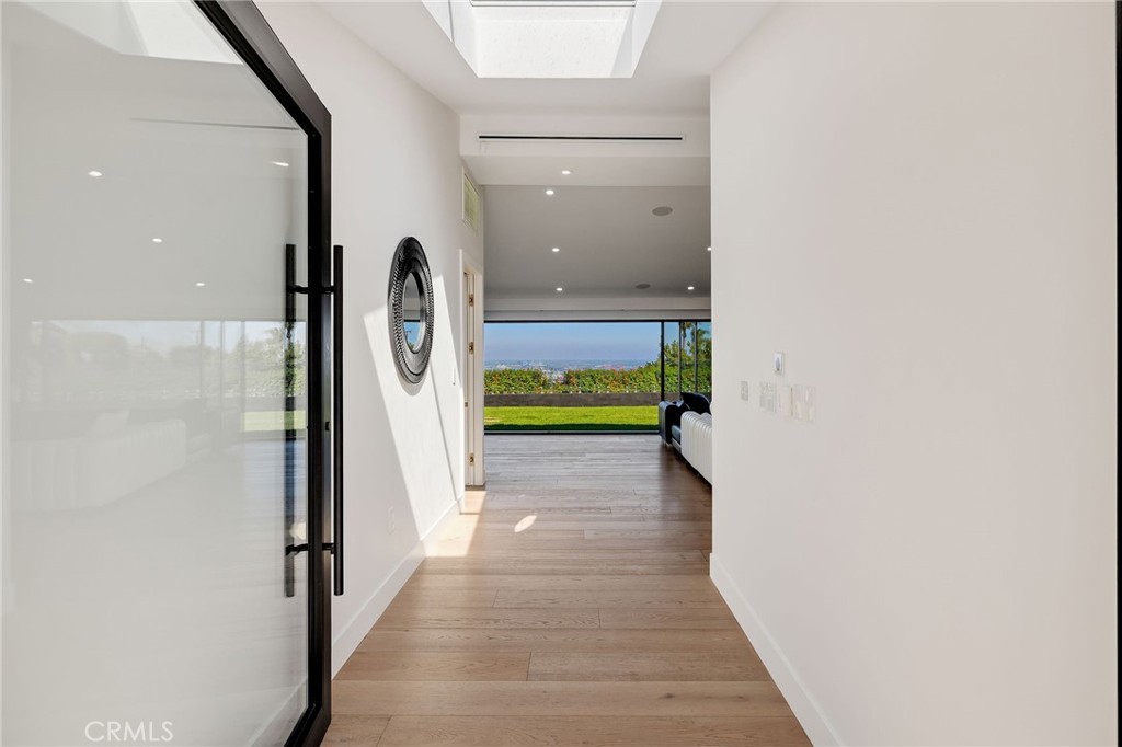 28056 Palos Verdes Dr E