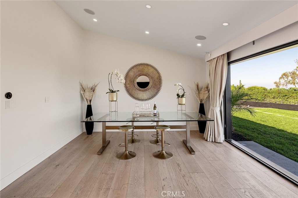 28056 Palos Verdes Dr E