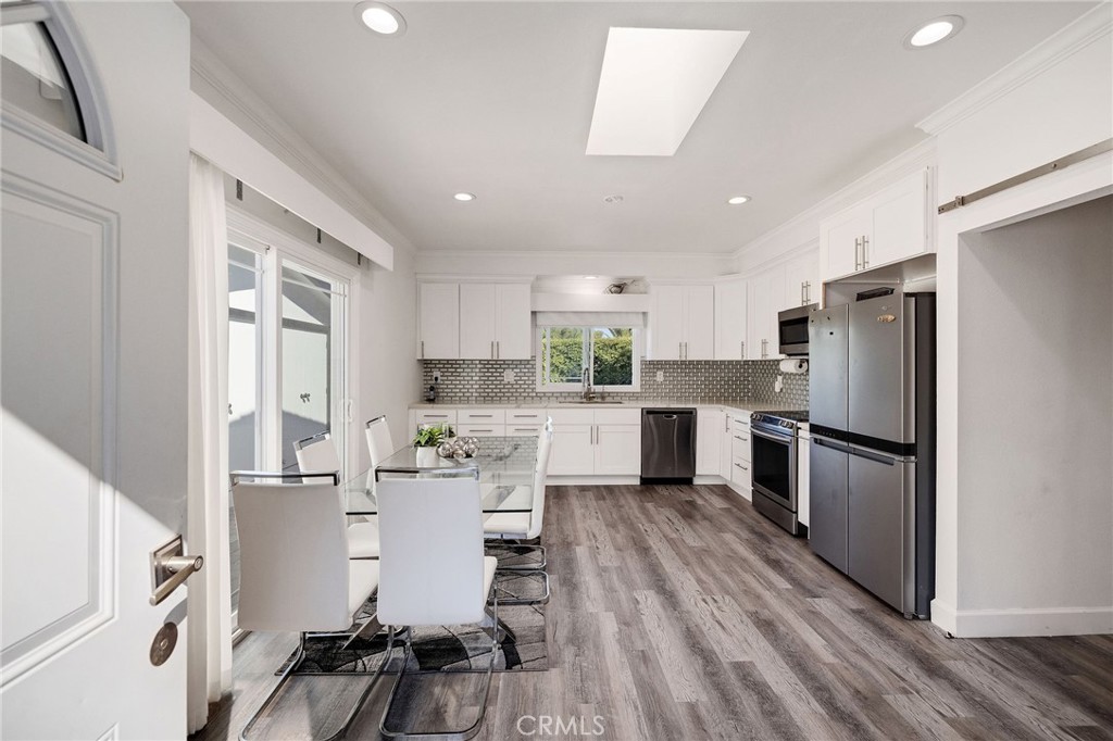 28056 Palos Verdes Dr E