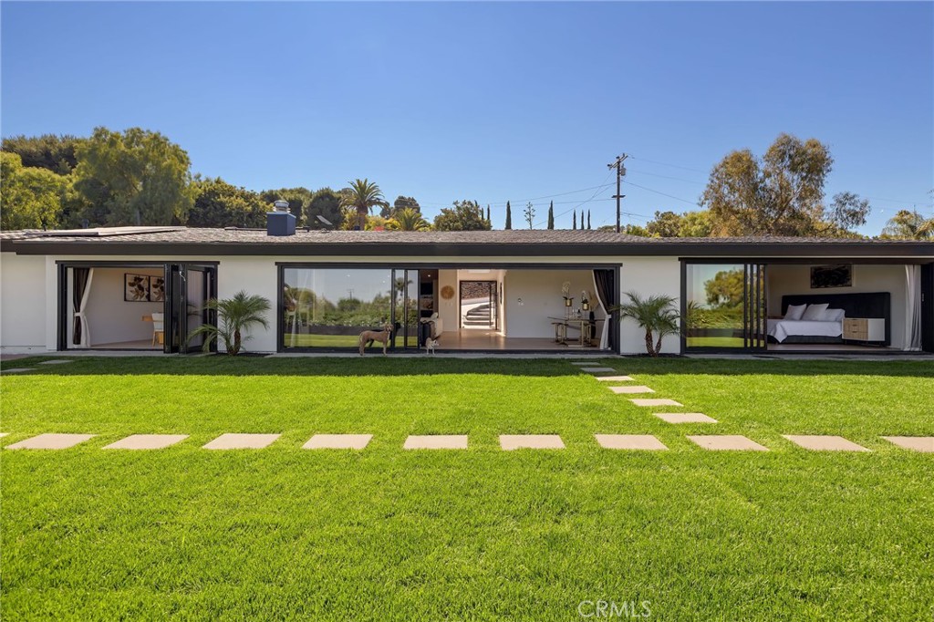 28056 Palos Verdes Dr E