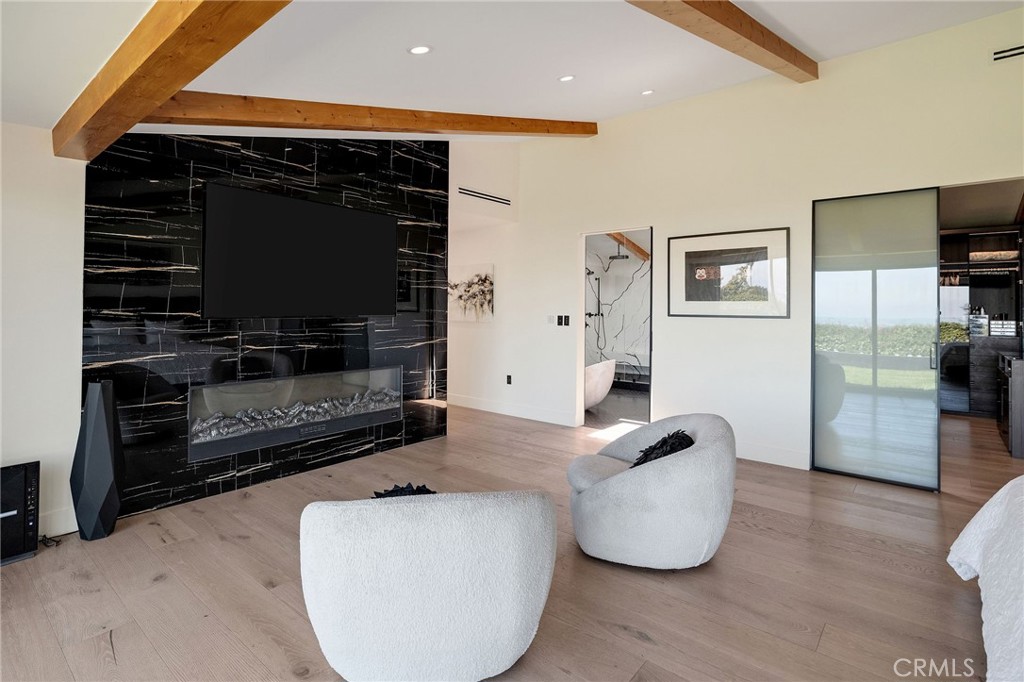 28056 Palos Verdes Dr E