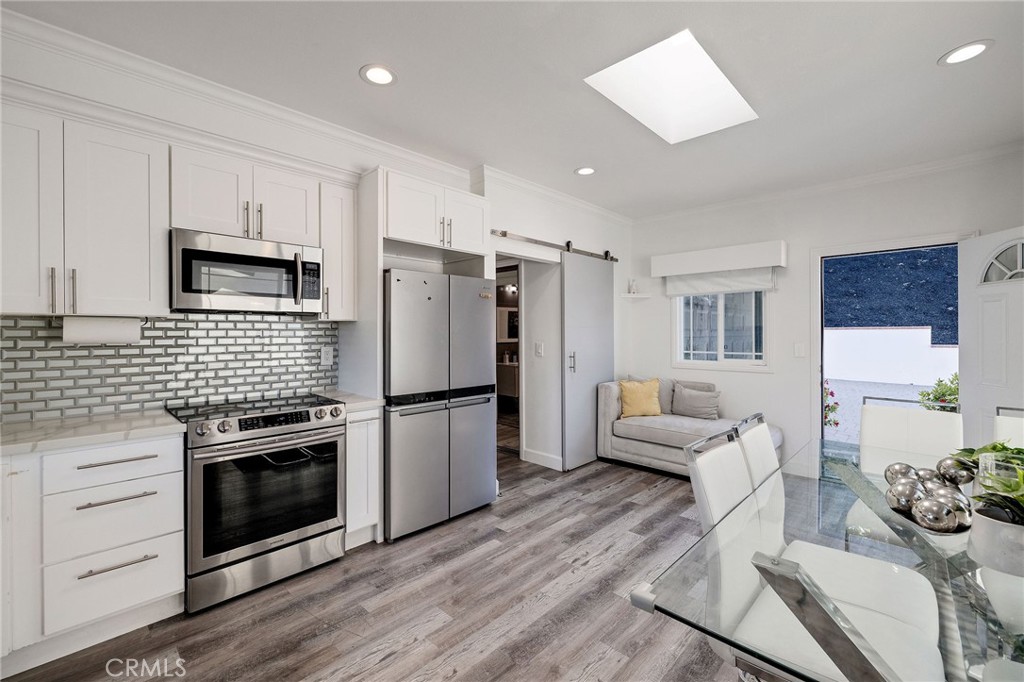 28056 Palos Verdes Dr E