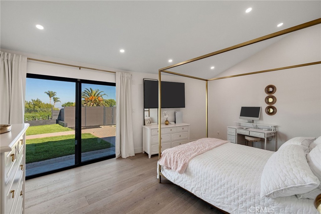 28056 Palos Verdes Dr E