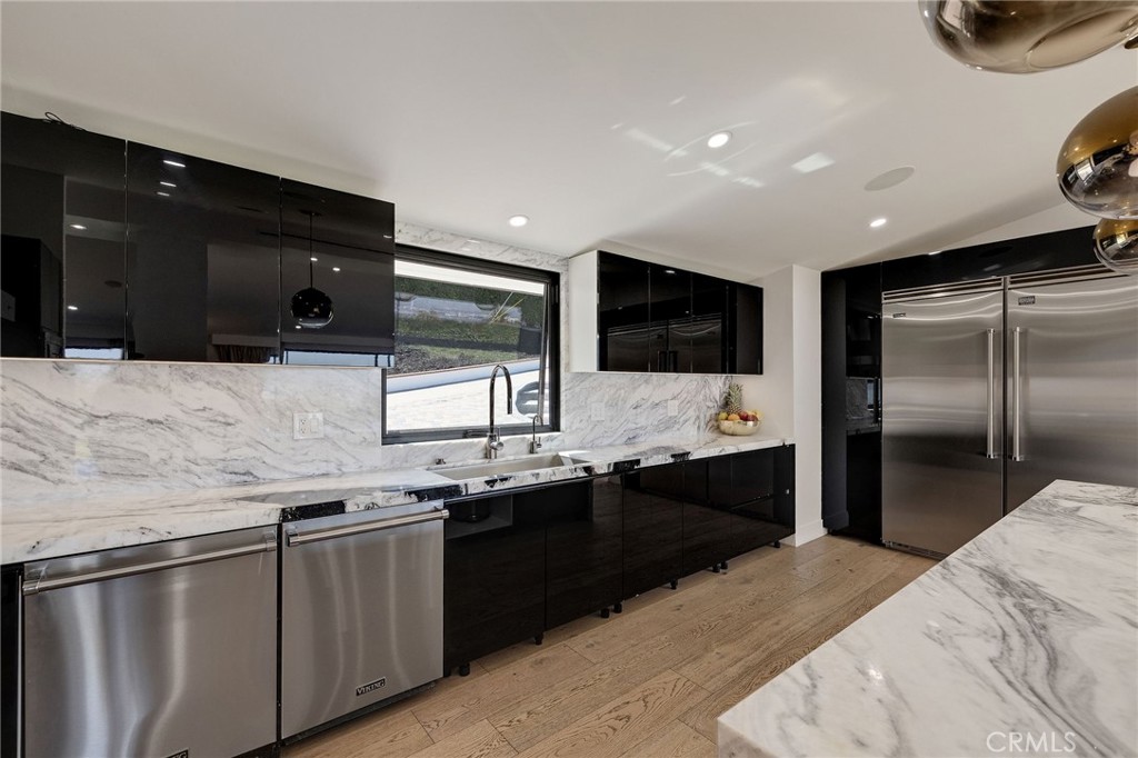 28056 Palos Verdes Dr E