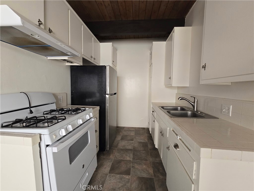 116 N Helberta Avenue