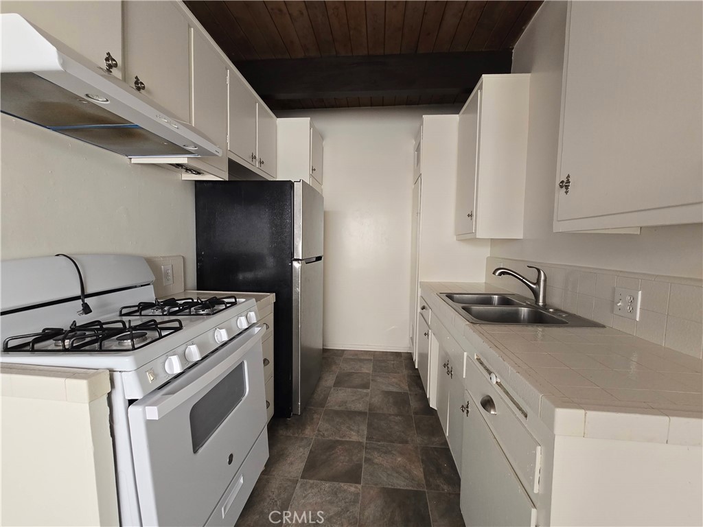116 N Helberta Avenue