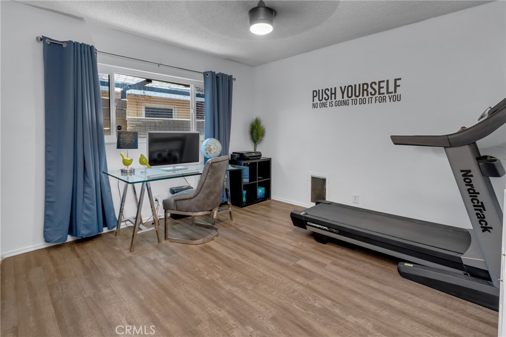 9811 Kempster Avenue