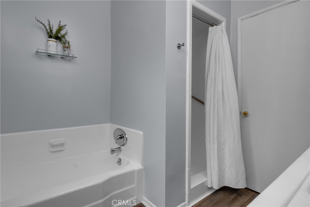 9811 Kempster Avenue