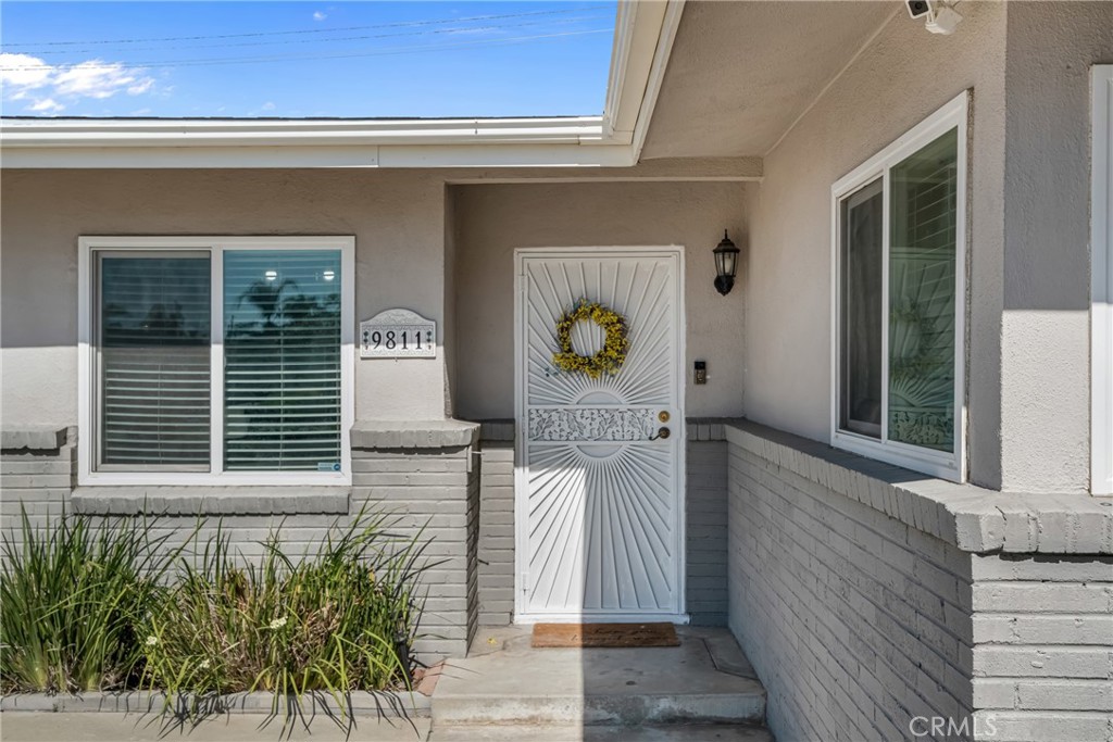 9811 Kempster Avenue