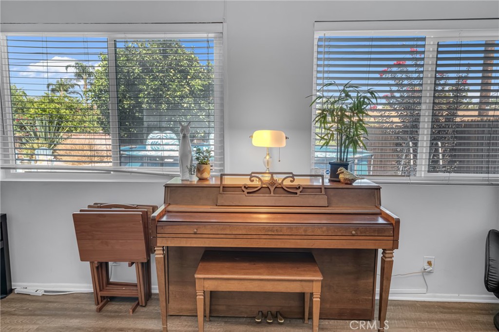 9811 Kempster Avenue