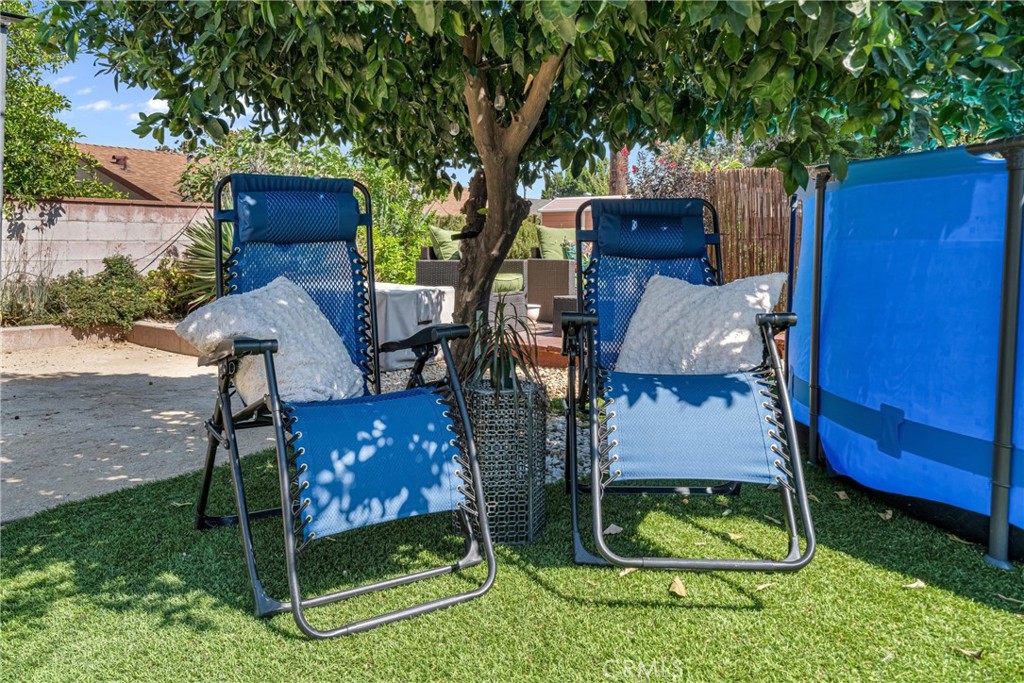 9811 Kempster Avenue