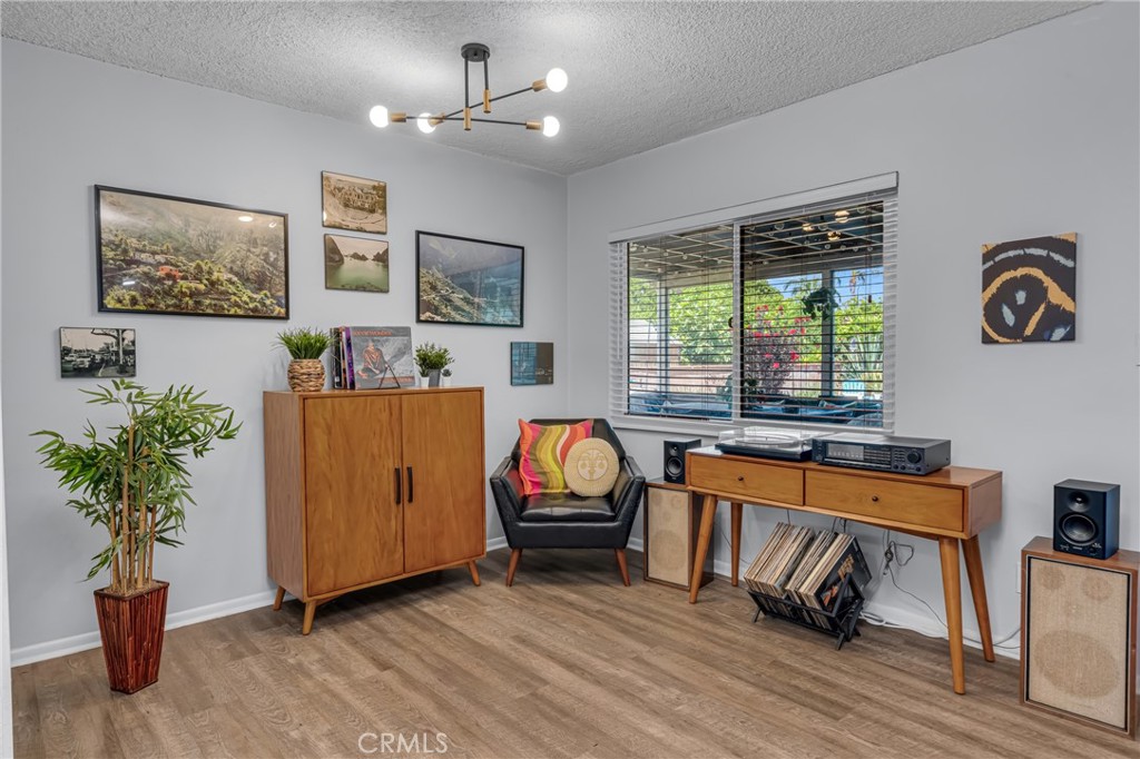 9811 Kempster Avenue