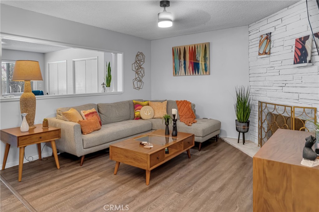 9811 Kempster Avenue