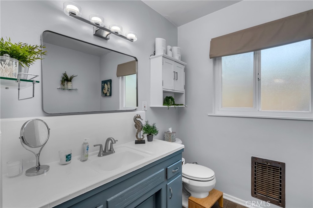 9811 Kempster Avenue