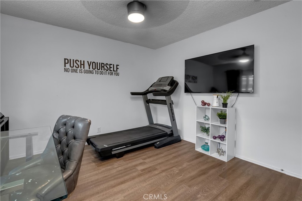 9811 Kempster Avenue