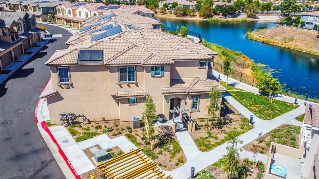 16006 Lasselle Street 6