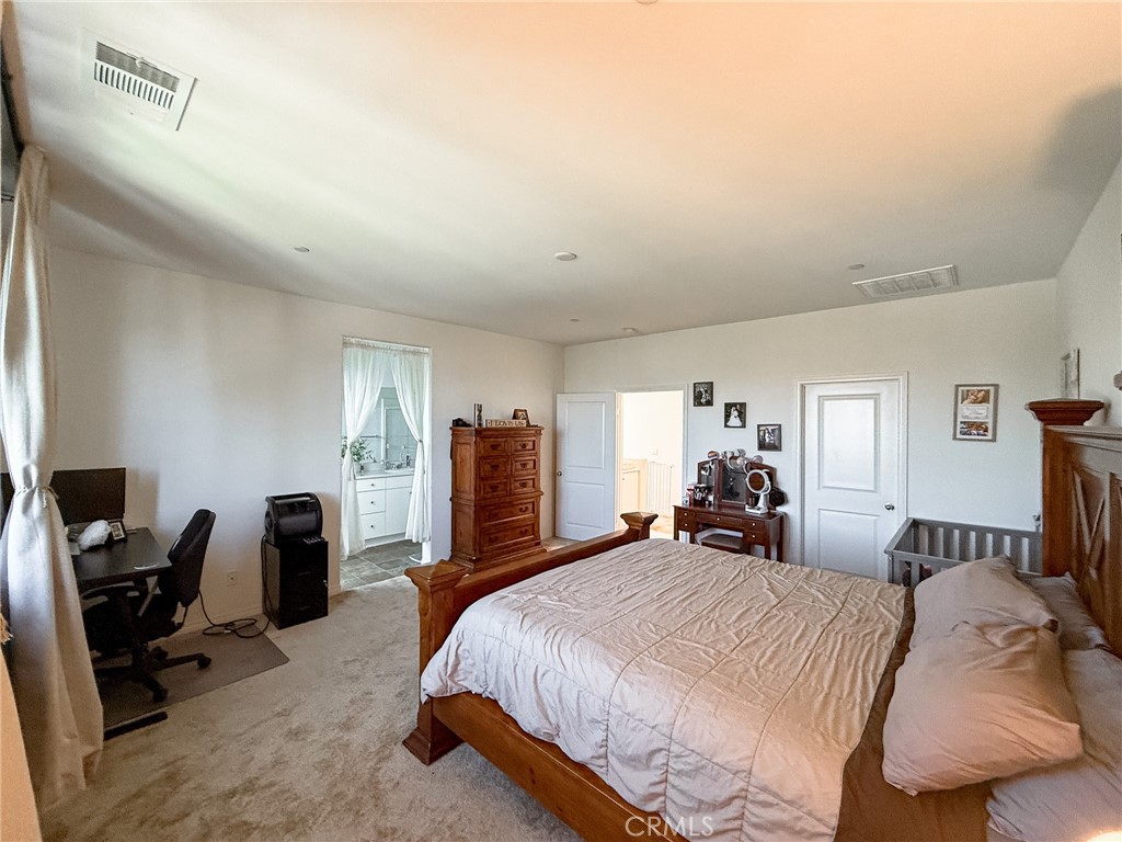 16006 Lasselle Street 6