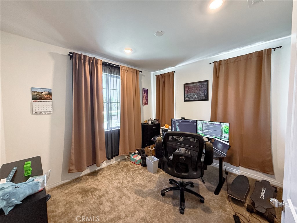 16006 Lasselle Street 6