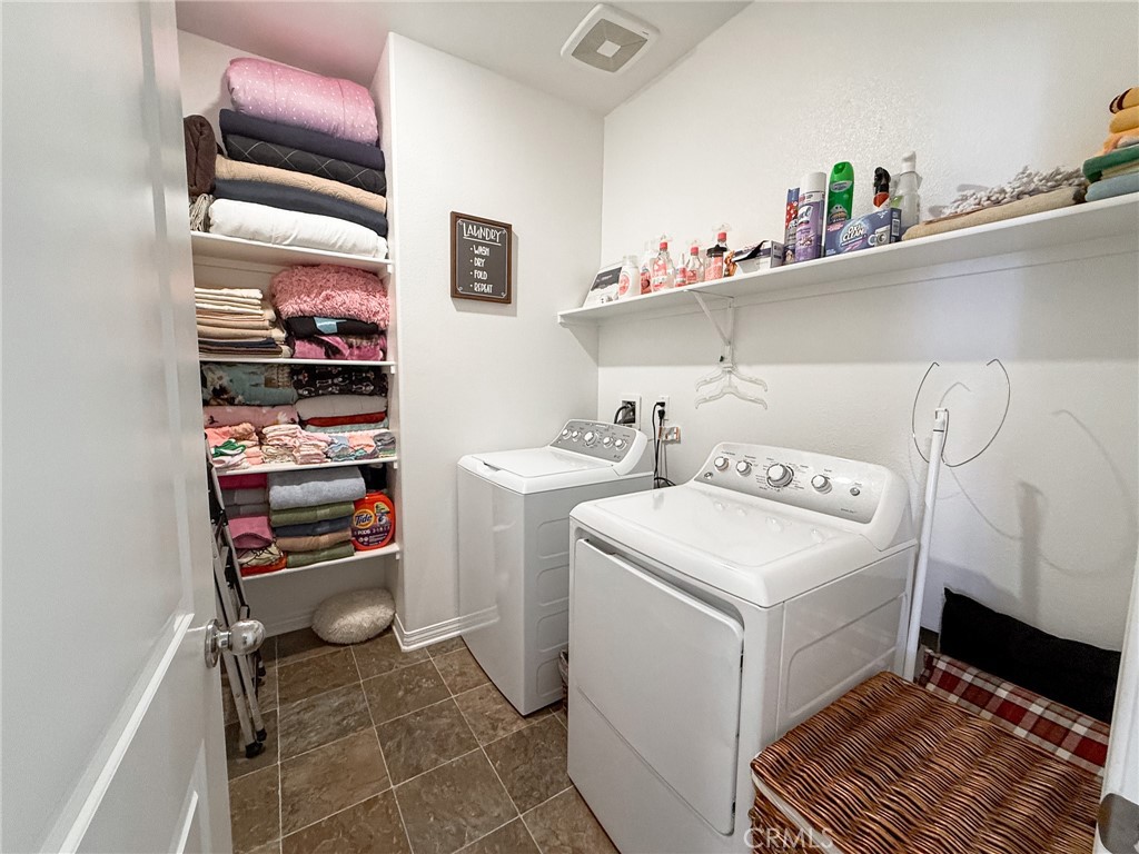 16006 Lasselle Street 6