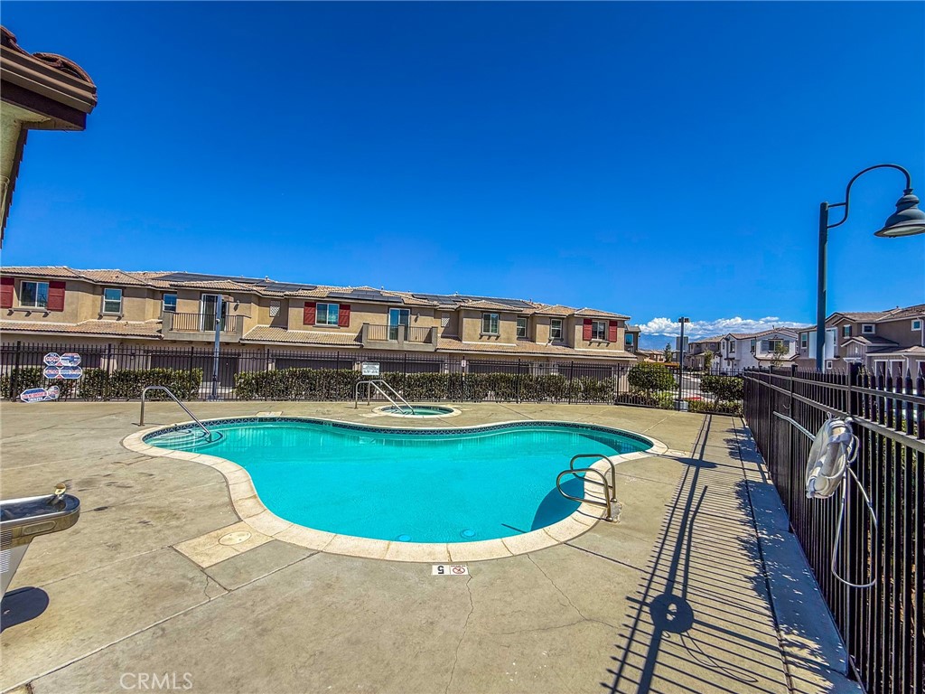 16006 Lasselle Street 6