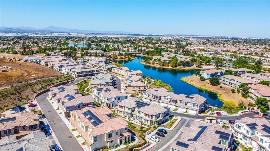 16006 Lasselle Street 6