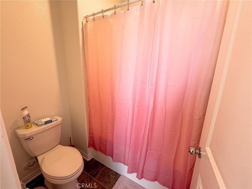 16006 Lasselle Street 6