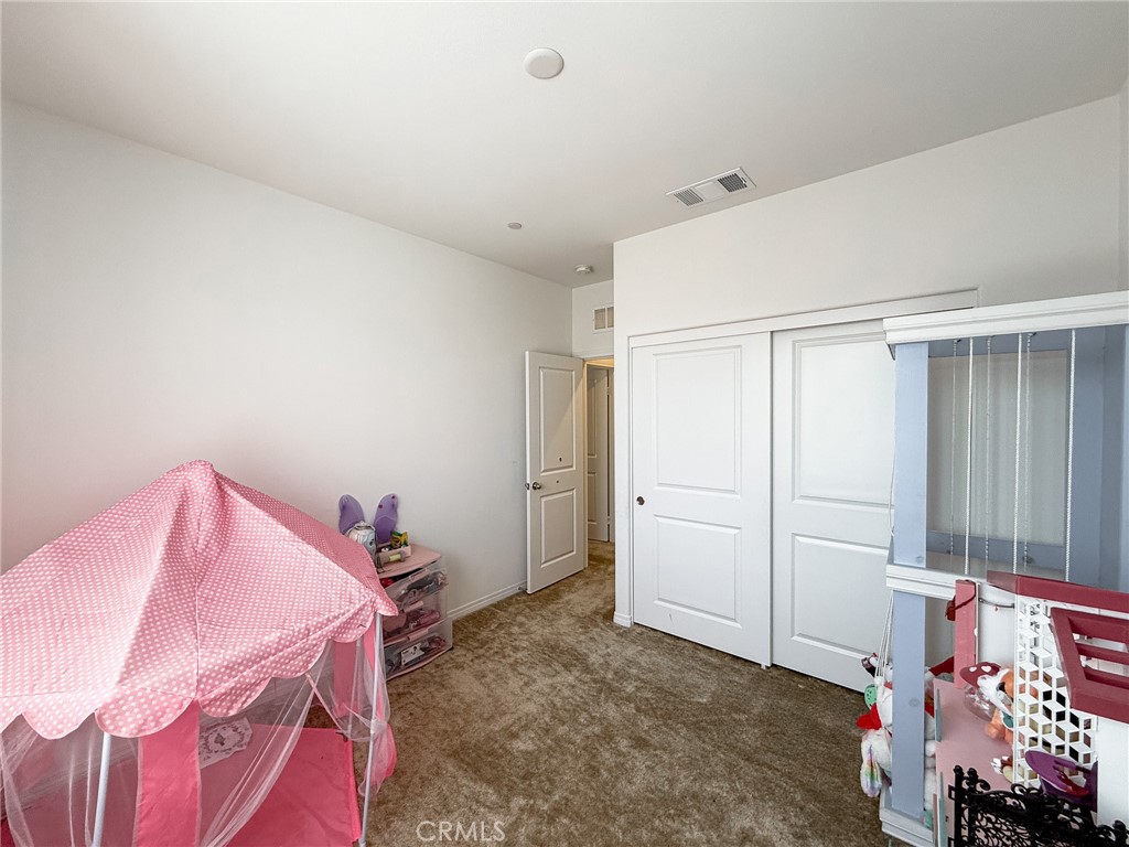 16006 Lasselle Street 6