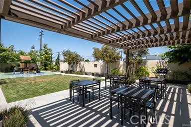 1950 N Bloom Drive Drive N