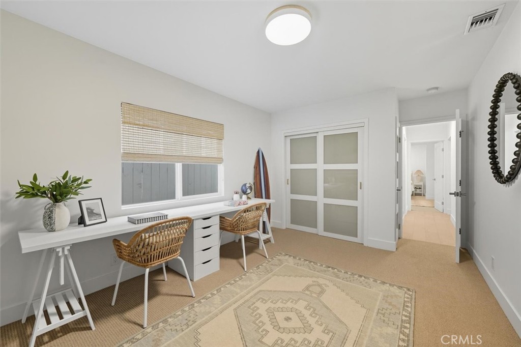 3616 Laurel