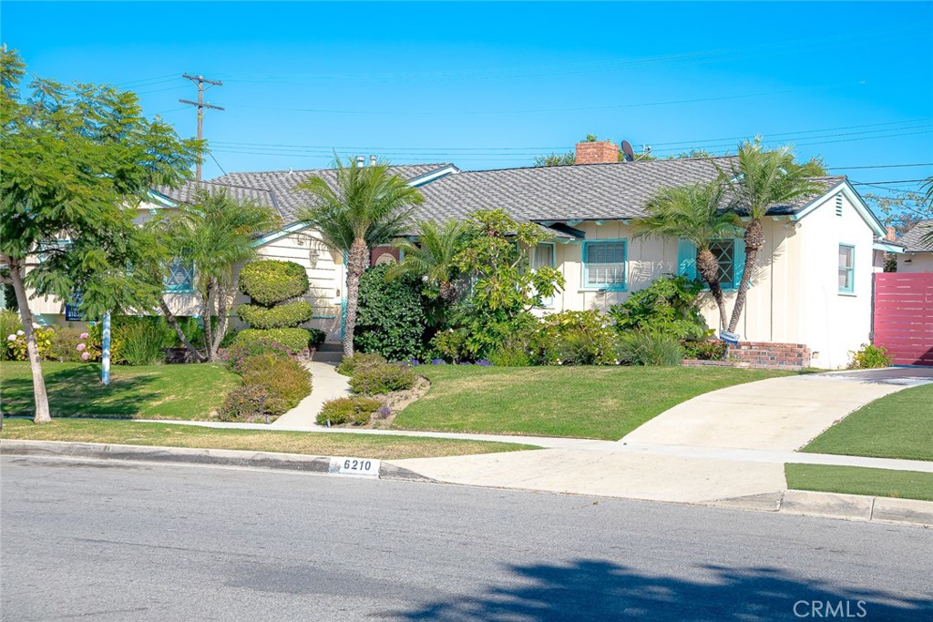 6210 S Corning