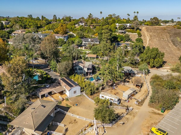 36 Pony Lane