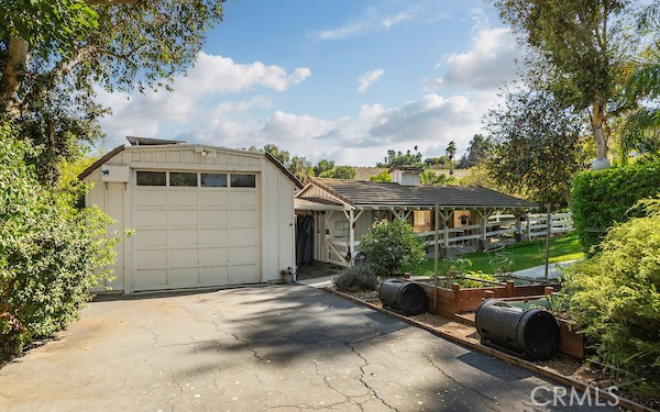 36 Pony Lane