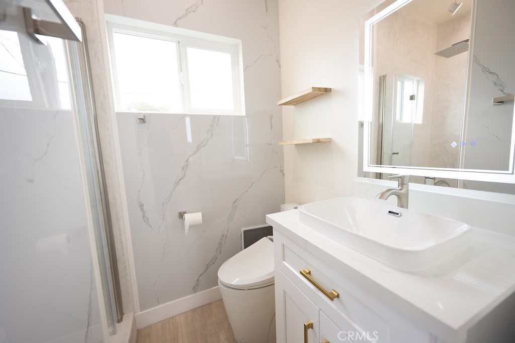 3242 W 187 th Street