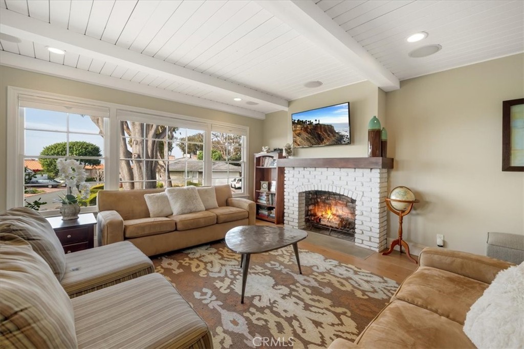 1517 Espinosa Circle