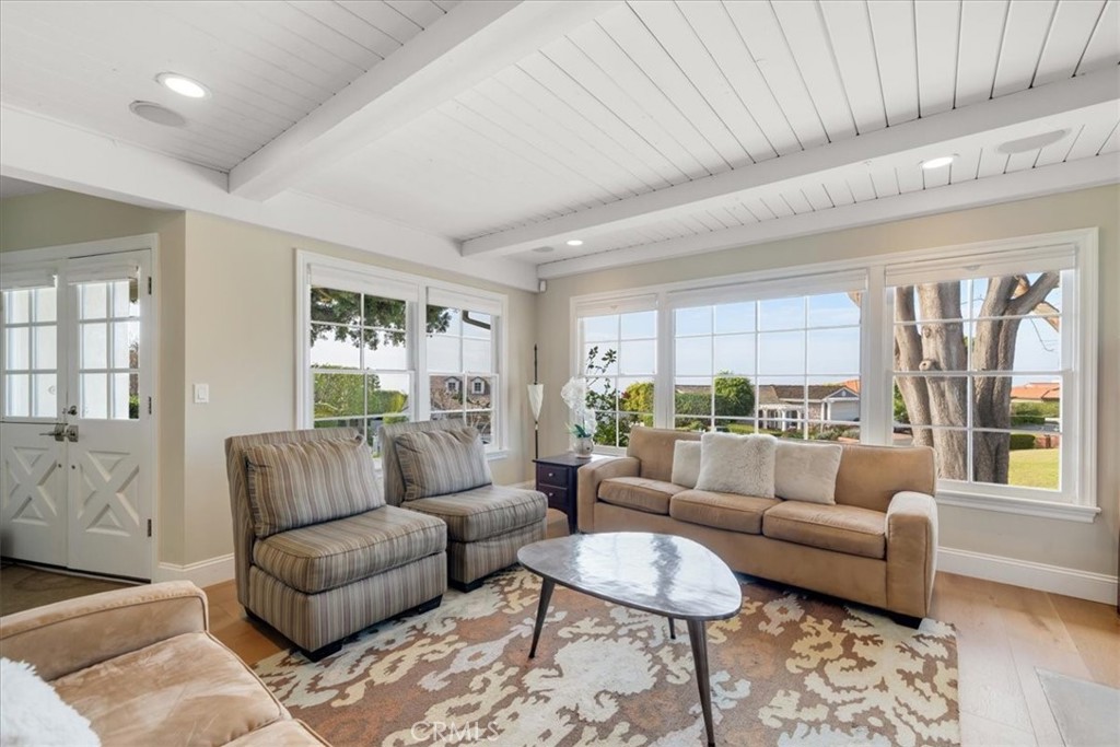 1517 Espinosa Circle