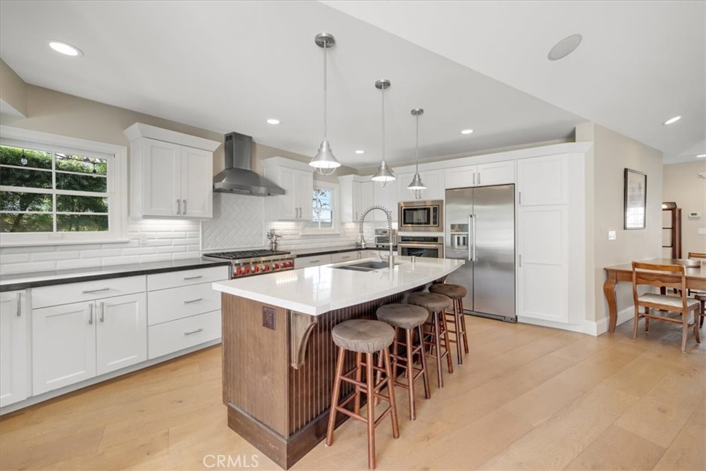 1517 Espinosa Circle