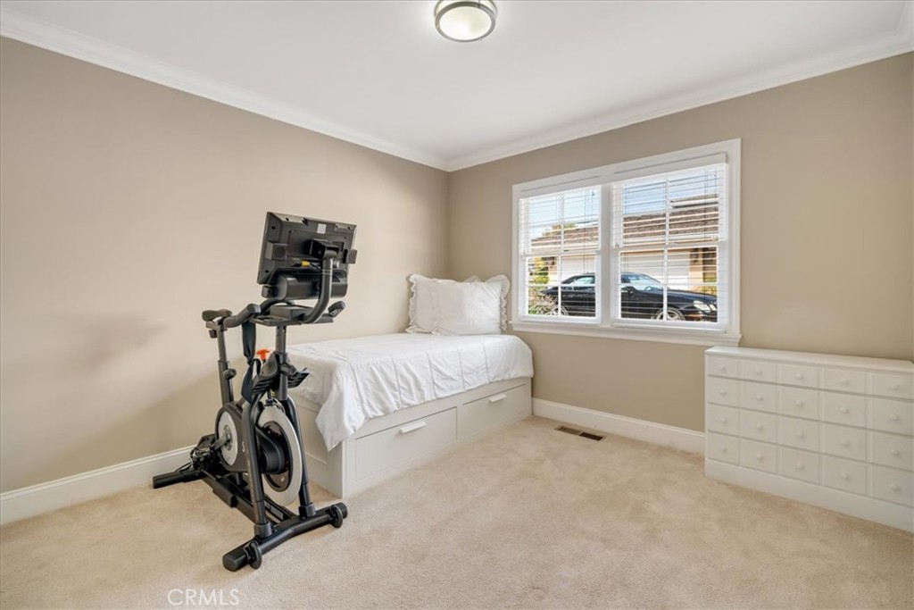 1517 Espinosa Circle