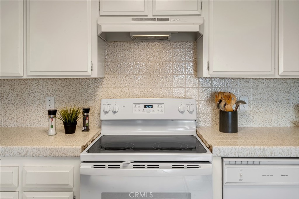 1311 S Grand Avenue 17