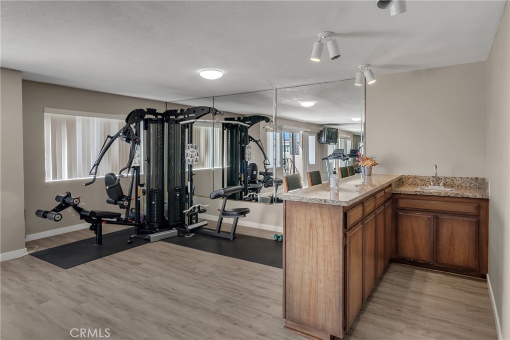 1311 S Grand Avenue 17