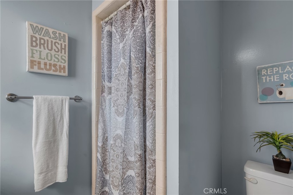 1311 S Grand Avenue 17