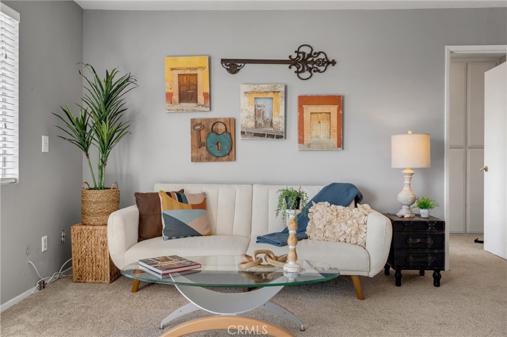 1311 S Grand Avenue 17