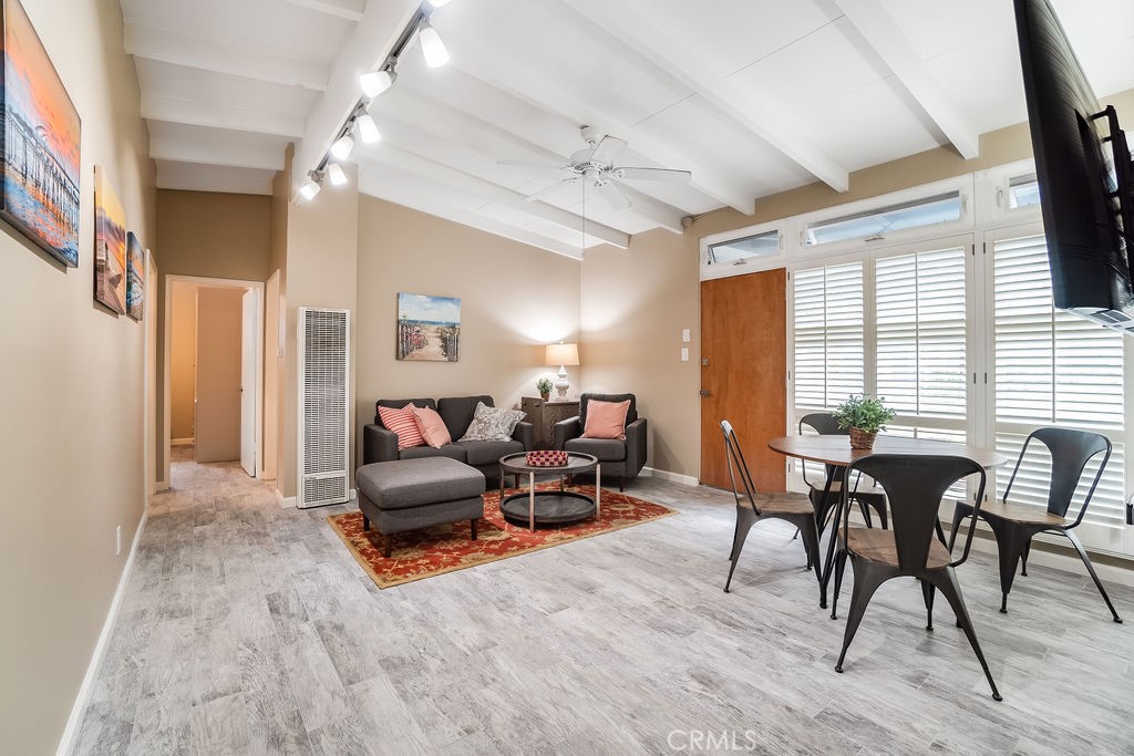 1719 Camino de la Costa