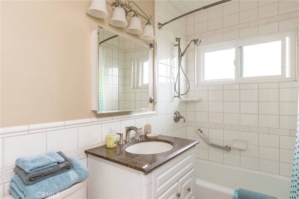 1719 Camino de la Costa